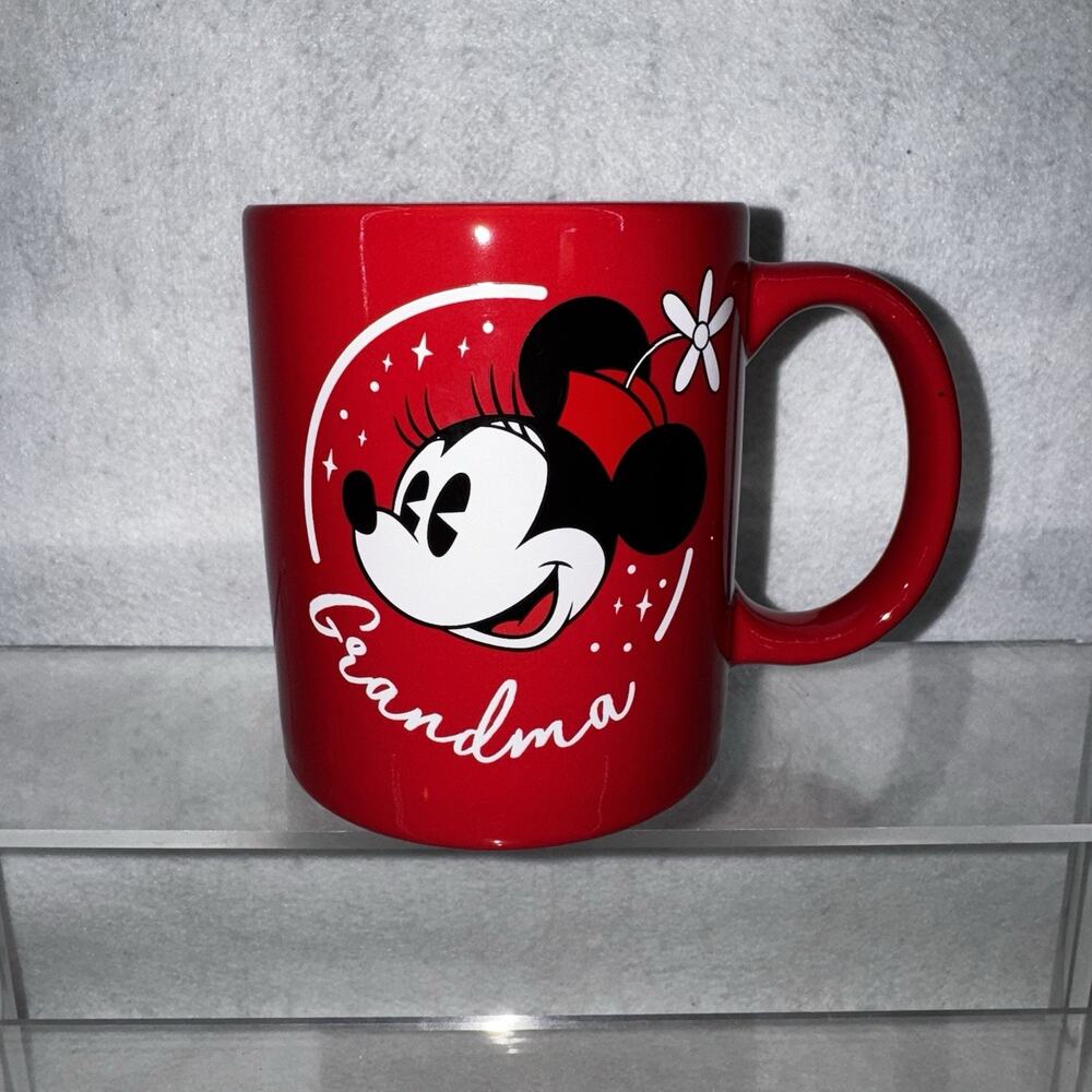 EUC Disney Parks Walt Disney World Grandma Minnie Mouse Mug 15 oz Coffee Red
